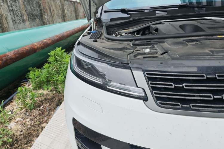 Used Land Rover Range Sport 2023 360 PS S Right Front Headlight