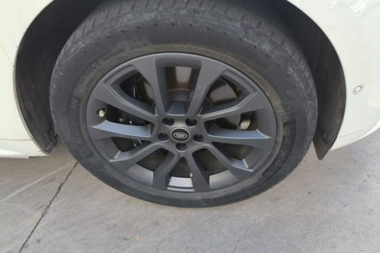 Used Land Rover Range Sport 2023 400PS Dynamic SE Right Front Wheel Hub