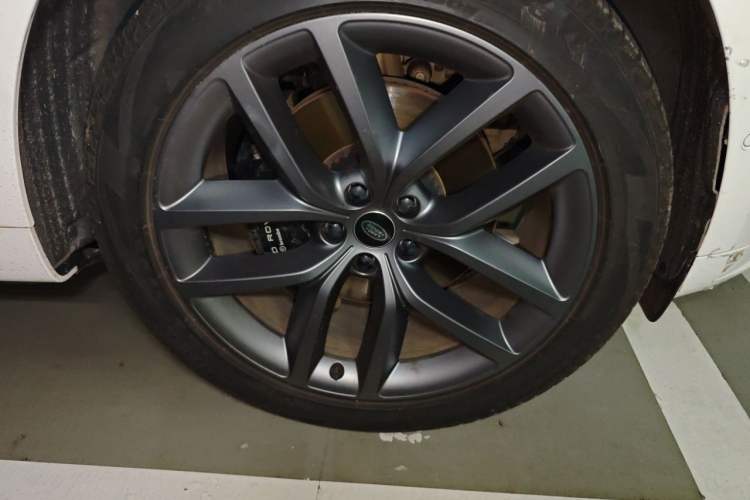 Used Land Rover Range Sport 2023 400PS Dynamic HSE Right Front Wheel Hub