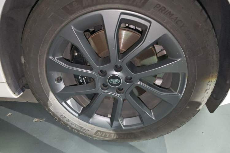 Used Land Rover Range Sport 2023 400PS Dynamic SE Right Front Wheel Hub