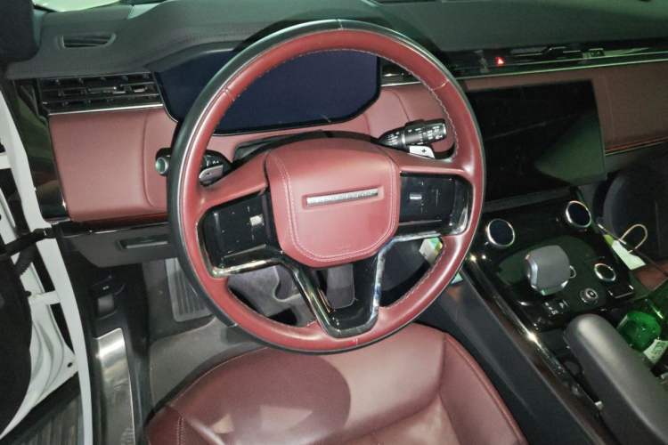 Used Land Rover Range Sport 2023 400PS Dynamic SE Steering Wheel