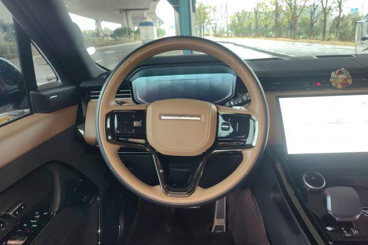 Used Land Rover Range Sport 2023 400PS Dynamic SE Steering Wheel