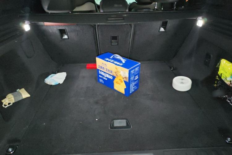 Used Land Rover Range Sport 2023 400PS Dynamic SE Trunk