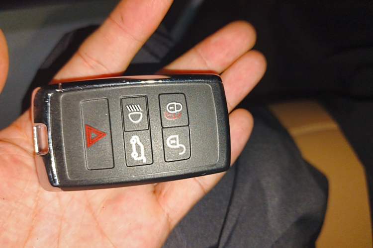 Used Land Rover Range Sport 2023 400PS Dynamic SE Vehicle Key
