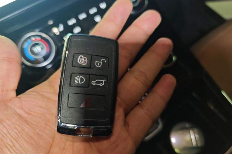 Used Land Rover Range Sport 2023 400PS Dynamic HSE Vehicle Key