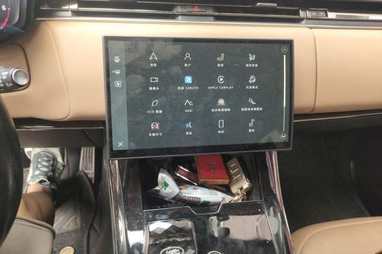 Used Land Rover Range Sport 2024 400PS Dynamic SE Audio And AC Panel