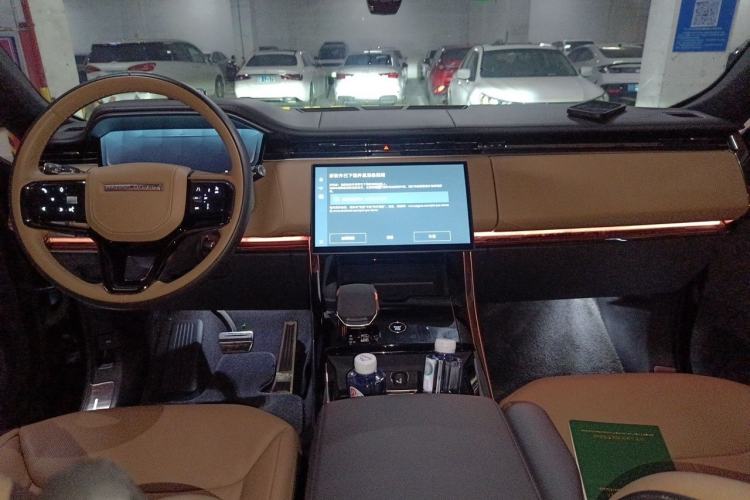 Used Land Rover Range Sport 2024 400PS Flagship Edition Center Console