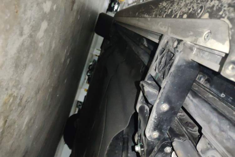 Used Land Rover Range Sport 2024 400PS Dynamic SE Chassis Rear Left