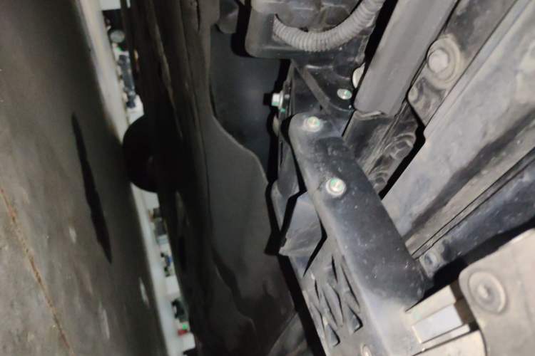 Used Land Rover Range Sport 2024 400PS Dynamic SE Chassis Rear Right