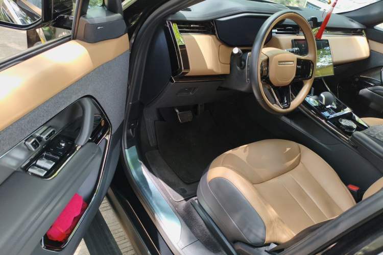 Used Land Rover Range Sport 2024 400PS Dynamic SE Driver Seat
