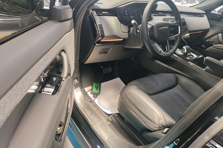 Used Land Rover Range Sport 2024 360 PS S Driver Seat