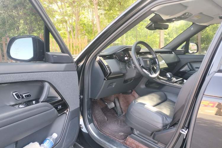 Used Land Rover Range Sport 2024 360 PS S Driver Seat
