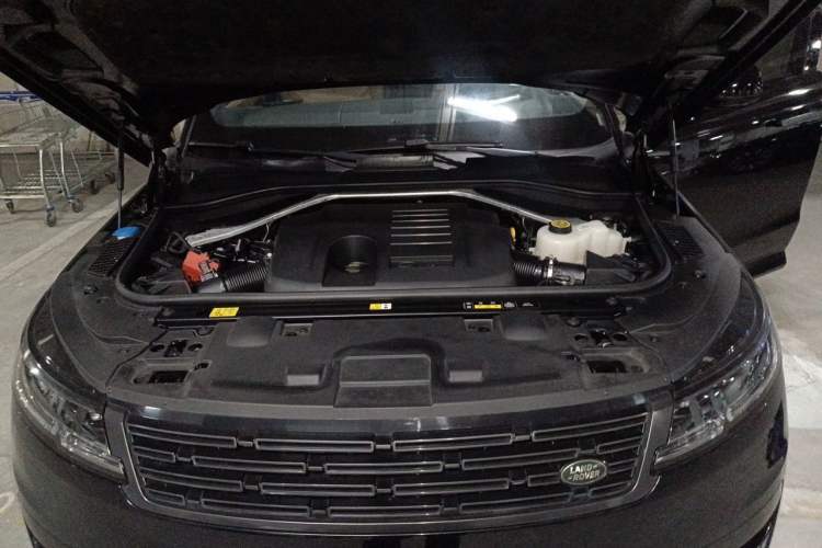 Used Land Rover Range Sport 2024 400PS Flagship Edition Engine Bay