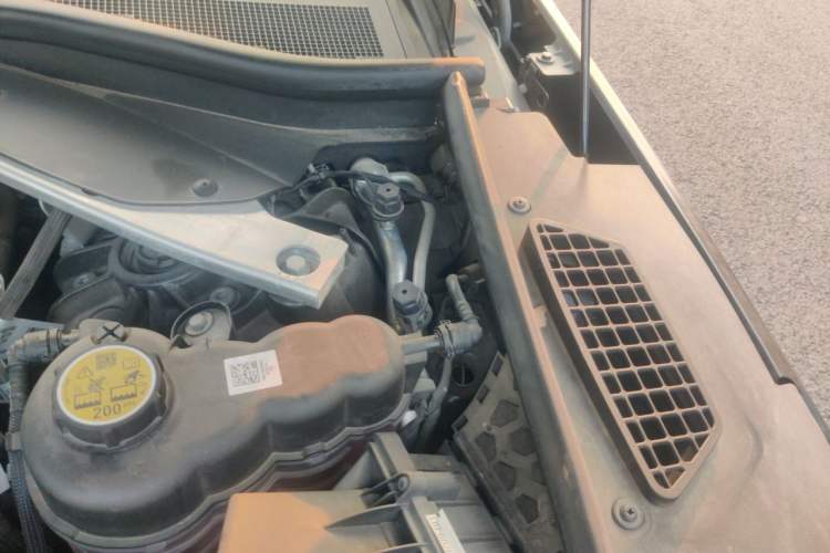 Used Land Rover Range Sport 2024 400PS Dynamic HSE Engine Bay Left