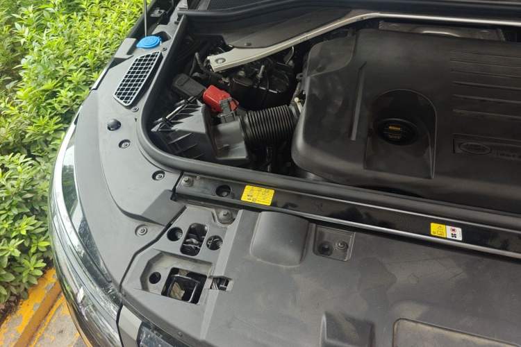 Used Land Rover Range Sport 2024 360 PS S Engine Bay Right