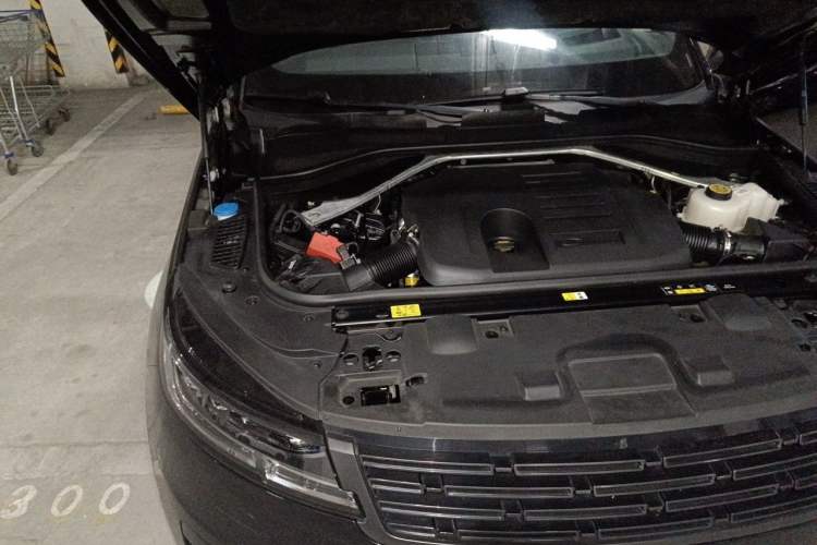 Used Land Rover Range Sport 2024 400PS Flagship Edition Engine Bay Right