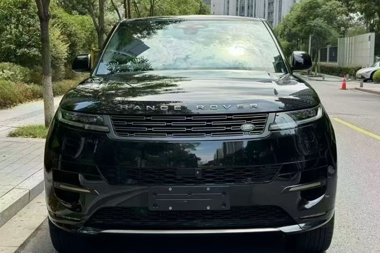 Used Land Rover Range Sport 2024 400PS Dynamic SE Exterior 1