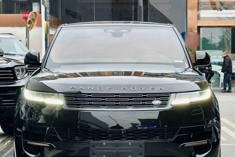 Used Land Rover Range Sport 2024 400PS Dynamic HSE Exterior 2