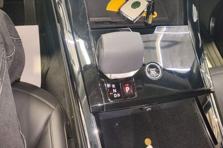Used Land Rover Range Sport 2024 360 PS S Gear Lever