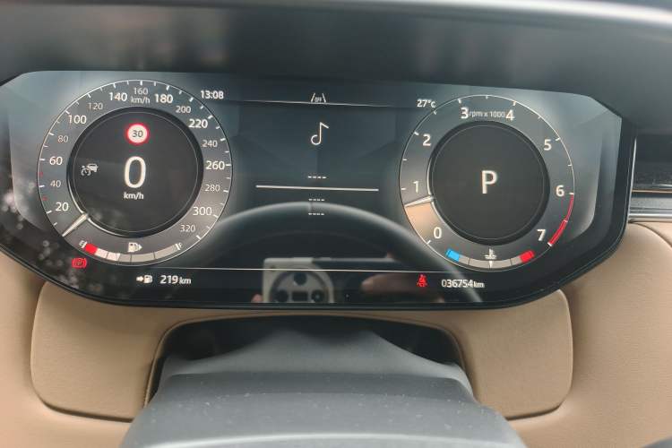 Used Land Rover Range Sport 2024 400PS Dynamic SE Instrument Cluster