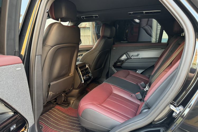 Used Land Rover Range Sport 2024 400PS Dynamic HSE Interior 7