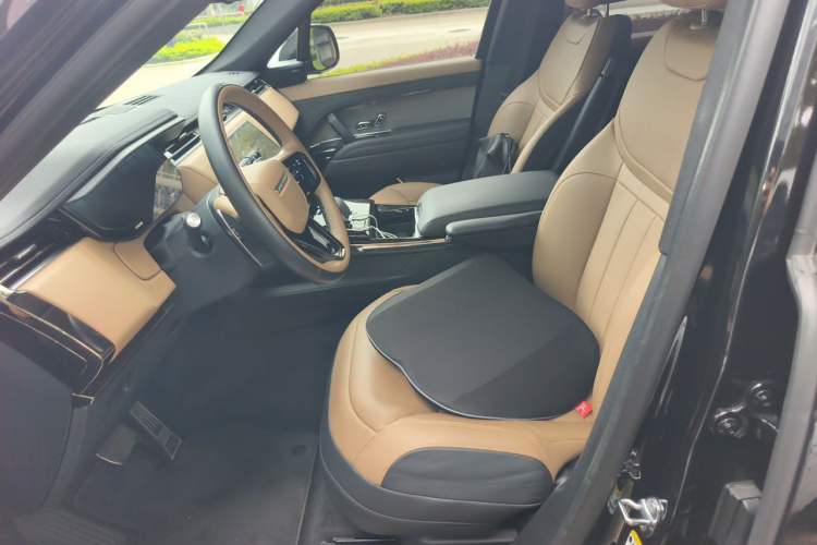 Used Land Rover Range Sport 2024 400PS Dynamic SE Left Front Seat