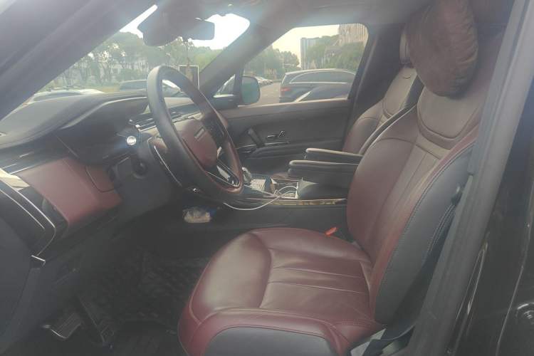 Used Land Rover Range Sport 2024 400PS Dynamic SE Left Front Seat