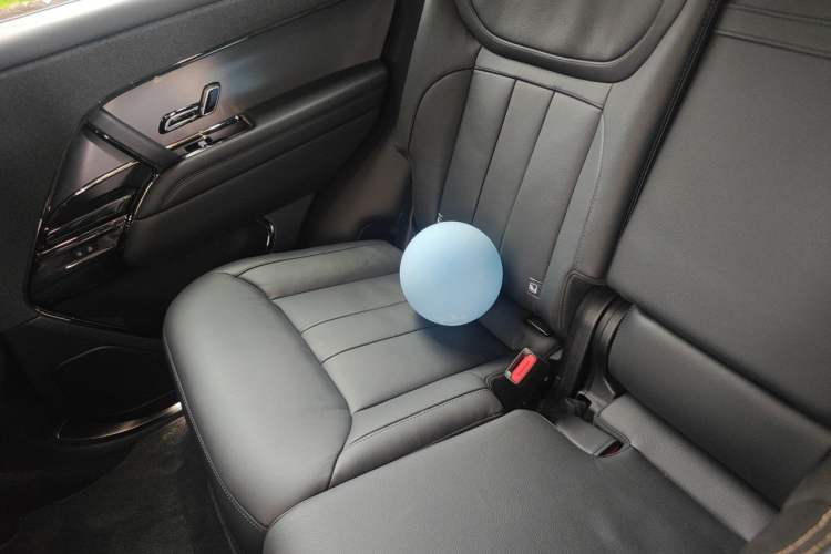 Used Land Rover Range Sport 2024 360 PS S Left Rear Seat