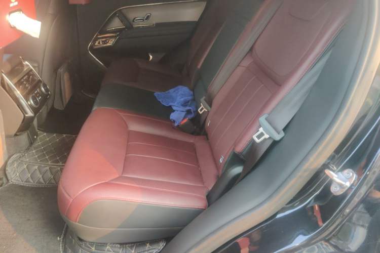 Used Land Rover Range Sport 2024 400PS Dynamic HSE Left Rear Seat