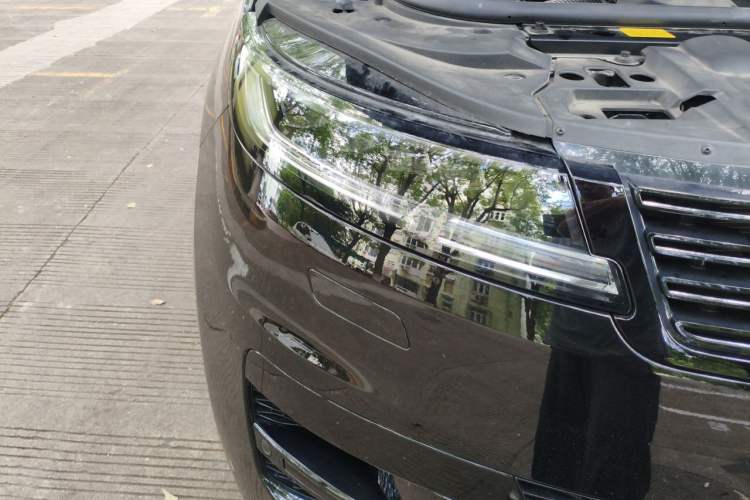 Used Land Rover Range Sport 2024 400PS Dynamic SE Right Front Headlight