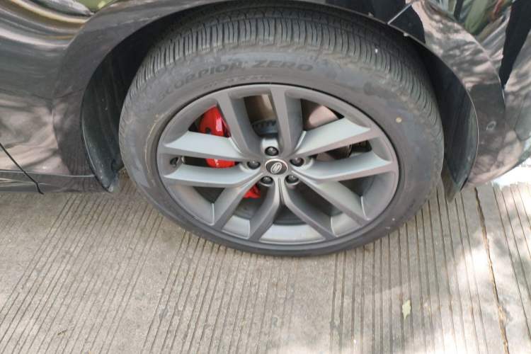 Used Land Rover Range Sport 2024 400PS Dynamic SE Right Front Wheel Hub