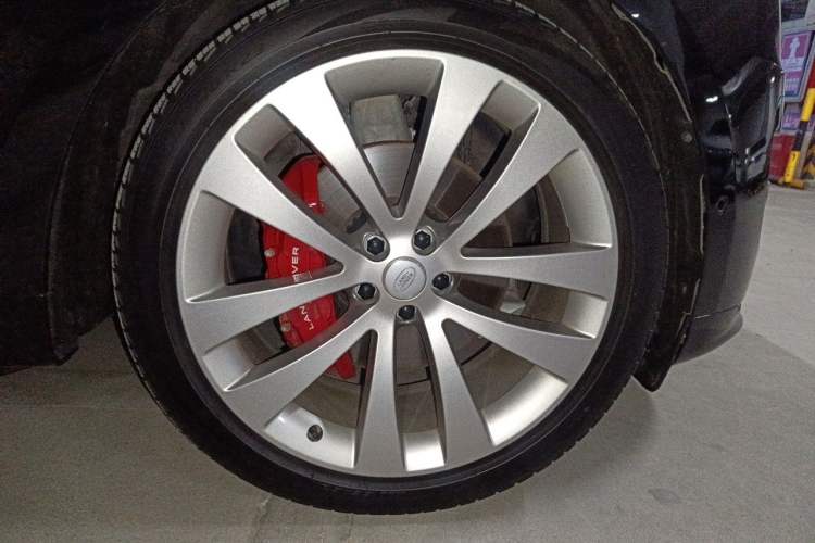 Used Land Rover Range Sport 2024 400PS Flagship Edition Right Front Wheel Hub
