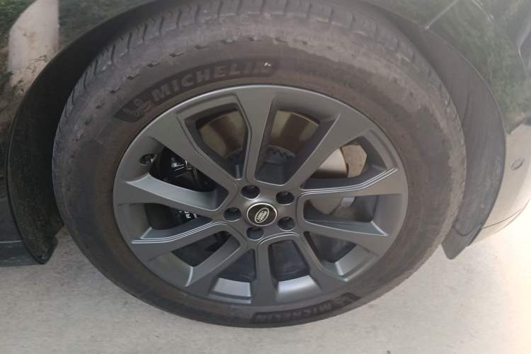 Used Land Rover Range Sport 2024 400PS Dynamic SE Right Front Wheel Hub