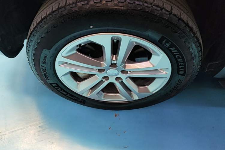 Used Land Rover Range Sport 2024 360 PS S Right Rear Wheel Hub
