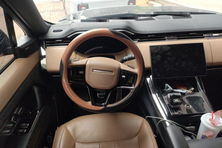 Used Land Rover Range Sport 2024 400PS Dynamic SE Steering Wheel