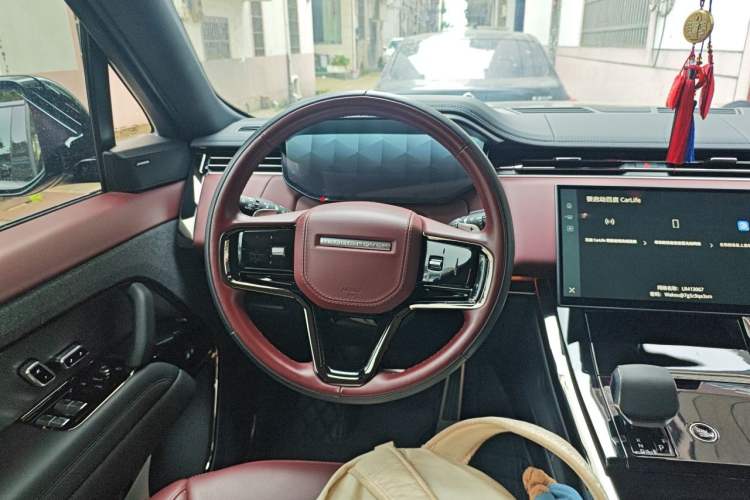 Used Land Rover Range Sport 2024 400PS Dynamic SE Steering Wheel