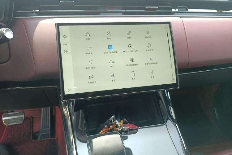 Used Land Rover Range Sport 2024 400PS Dynamic SE Audio And AC Panel