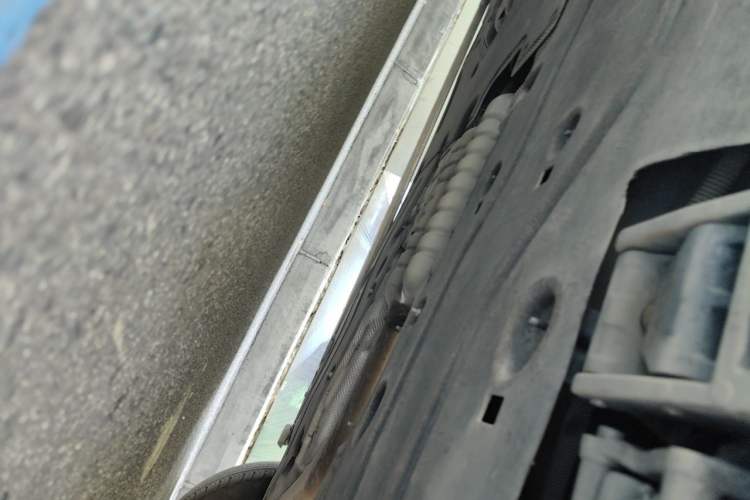 Used Land Rover Range Sport 2024 400PS Dynamic SE Chassis Rear Left