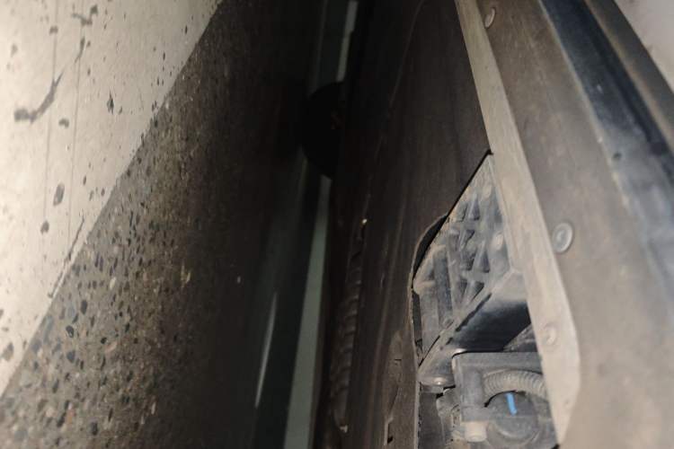 Used Land Rover Range Sport 2024 400PS Dynamic SE Chassis Rear Left