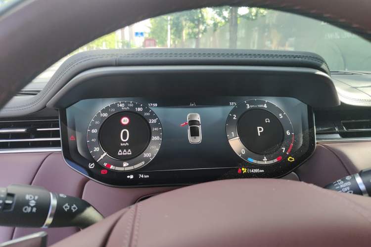Used Land Rover Range Sport 2024 400PS Dynamic SE Instrument Cluster