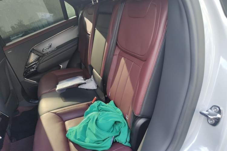 Used Land Rover Range Sport 2024 400PS Dynamic SE Left Rear Seat