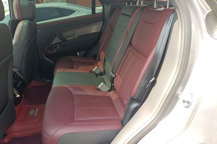Used Land Rover Range Sport 2024 400PS Dynamic SE Left Rear Seat