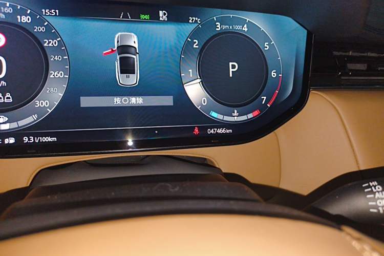 Used Land Rover Range Sport 2024 400PS Dynamic SE Odometer Close Up