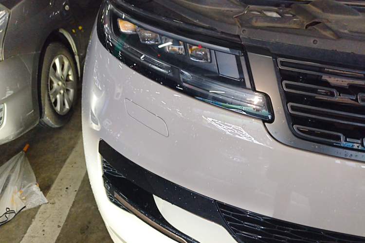 Used Land Rover Range Sport 2024 400PS Dynamic SE Right Front Headlight