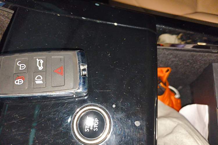 Used Land Rover Range Sport 2024 400PS Dynamic SE Vehicle Key