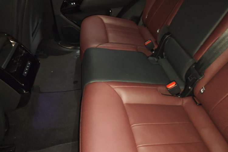 Used Land Rover Range Sport 2024 400PS Dynamic SE Left Rear Seat