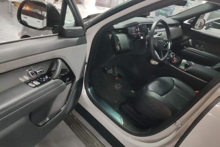Used Land Rover Range Sport 2024 360 PS S Driver Seat