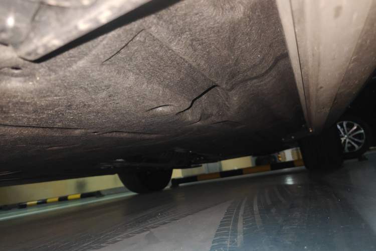 Used Land Rover Range Sport 2024 400PS Dynamic SE Chassis Front Left