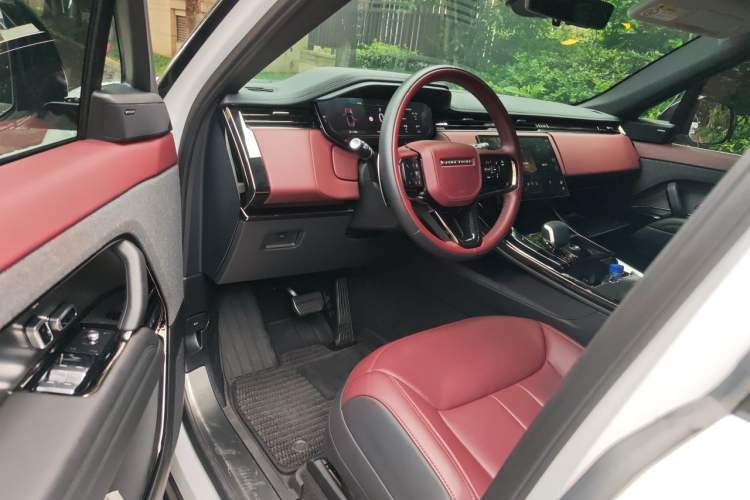 Used Land Rover Range Sport 2024 400PS Dynamic SE Driver Seat