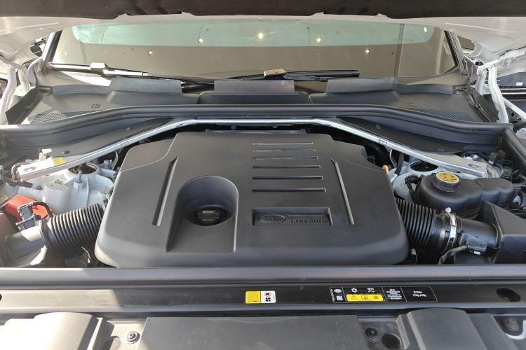 Used Land Rover Range Sport 2024 360 PS S Engine Bay